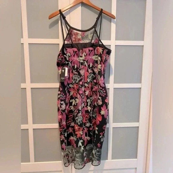 GUESS Embroidered-Floral Mesh Sheath Midi Colorful Springtime Dress Size 12 NEW - Picture 5 of 7